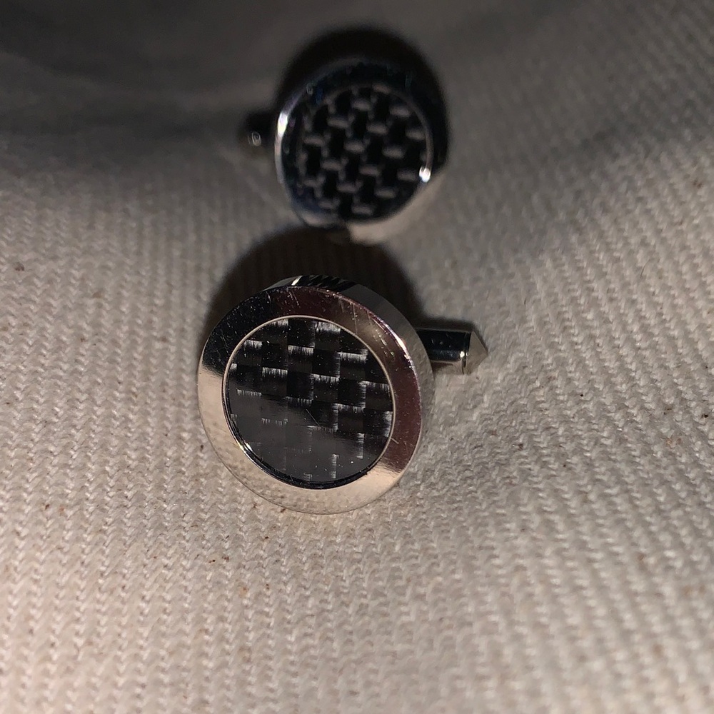 Silver Round Cufflinks with Carbon-Fiber Inlay